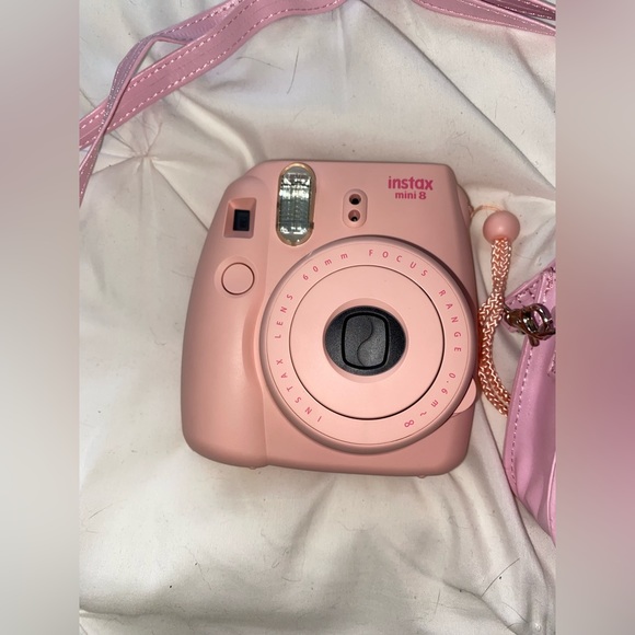 Insta Mini 8 Camera - Picture 2 of 10